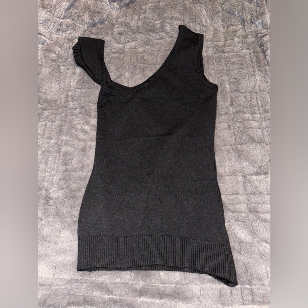 NWOT POOF Black Sleeveless Women's Sweater Tank Top